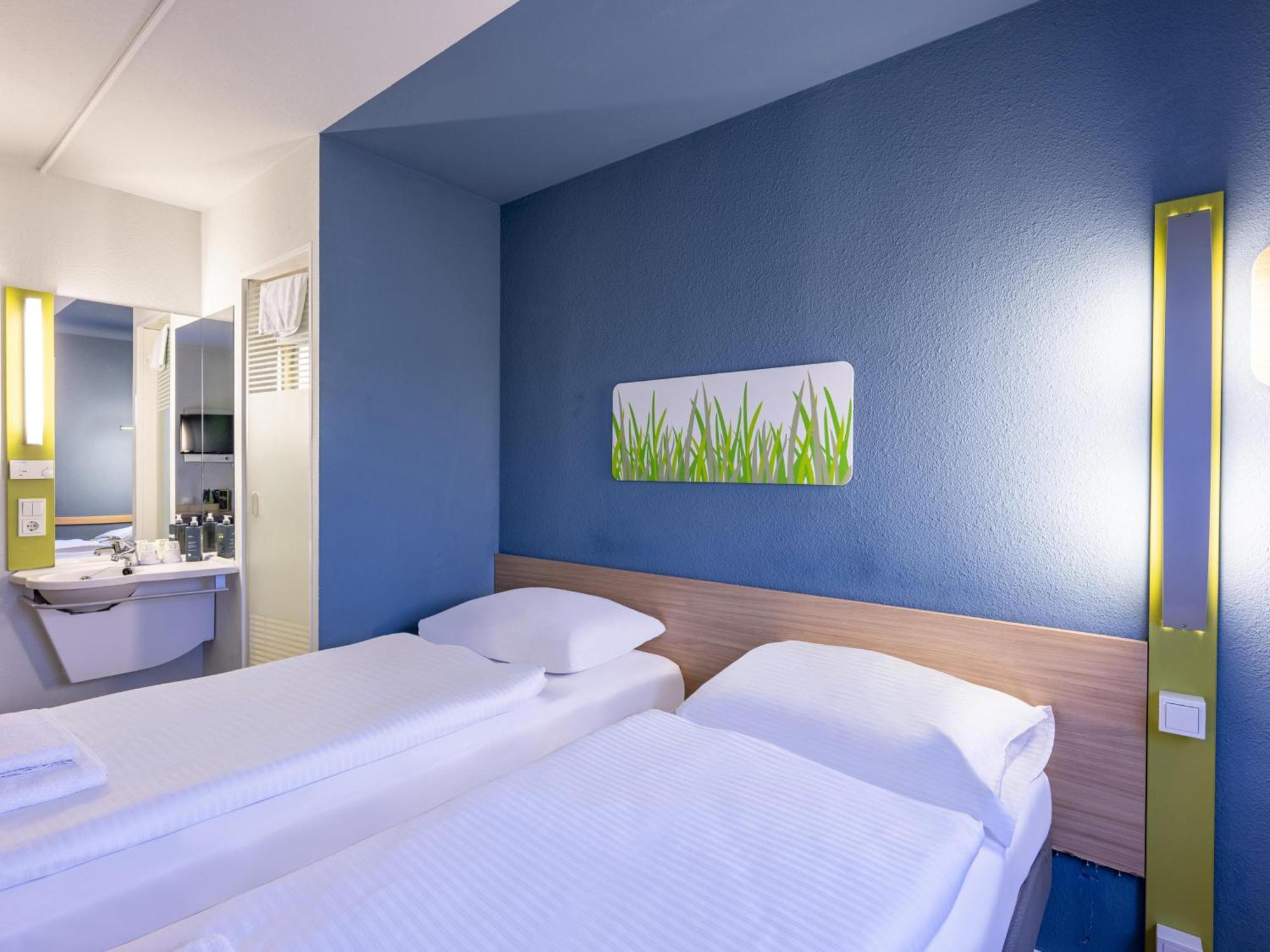 B&B Hotel Mannheim-Friedrichsfeld Exterior photo